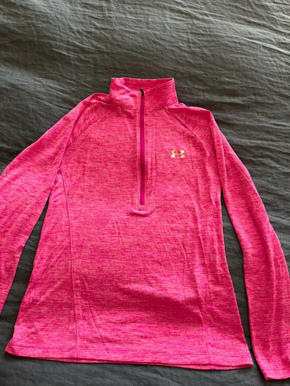 Under Armour Women's Heatgear Long Sleeve Pink Top Size Small